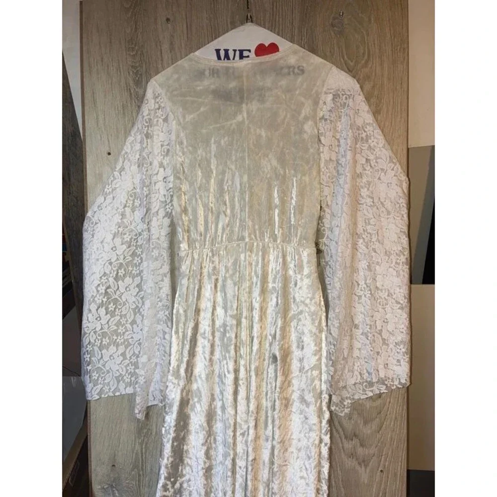 Girls Angel costume Medium 10-12yrs with halo & wings